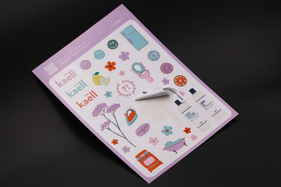 Stickersheet mit einer Sammlung verschiedener Markenaufkleber und Designaufkleber | gedruckt von marcolor