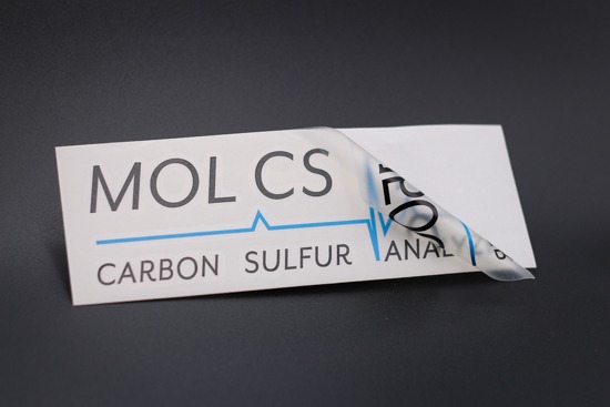 2-farbiger Folienplott Aufkleber mit Firmenlogo hergestellt von marcolor