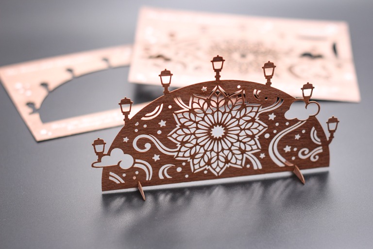 Holz-Weihnachtskarte bedruckt und gelasert